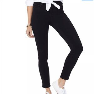 NYDJ Black Ami Skinny Jeans in Size 0